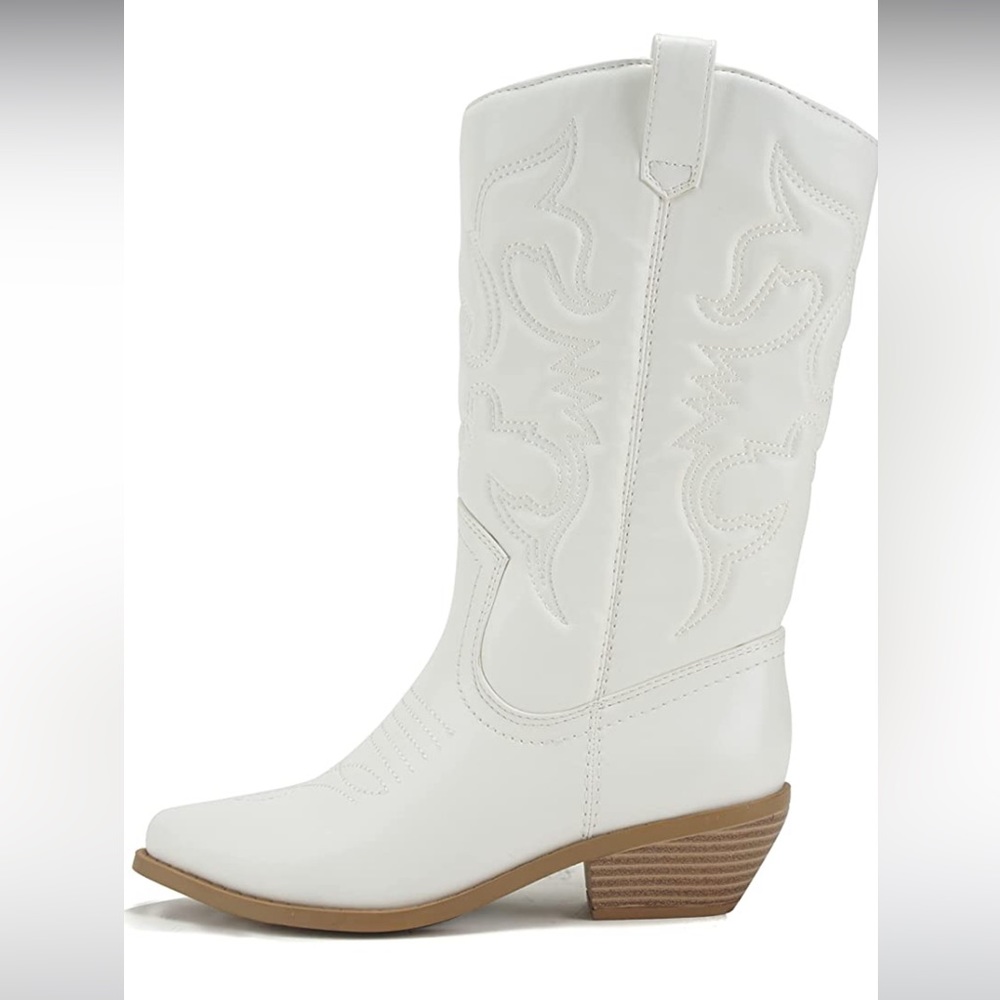 White Women Western Cowboy Boot Pointed Toe